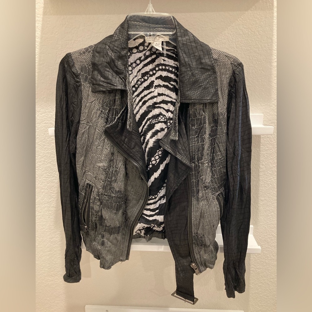 Alberto Makali Faux Snake Print Jacket w/ Belt